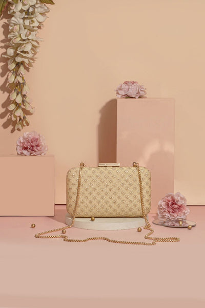 Inaya box clutch- Gold